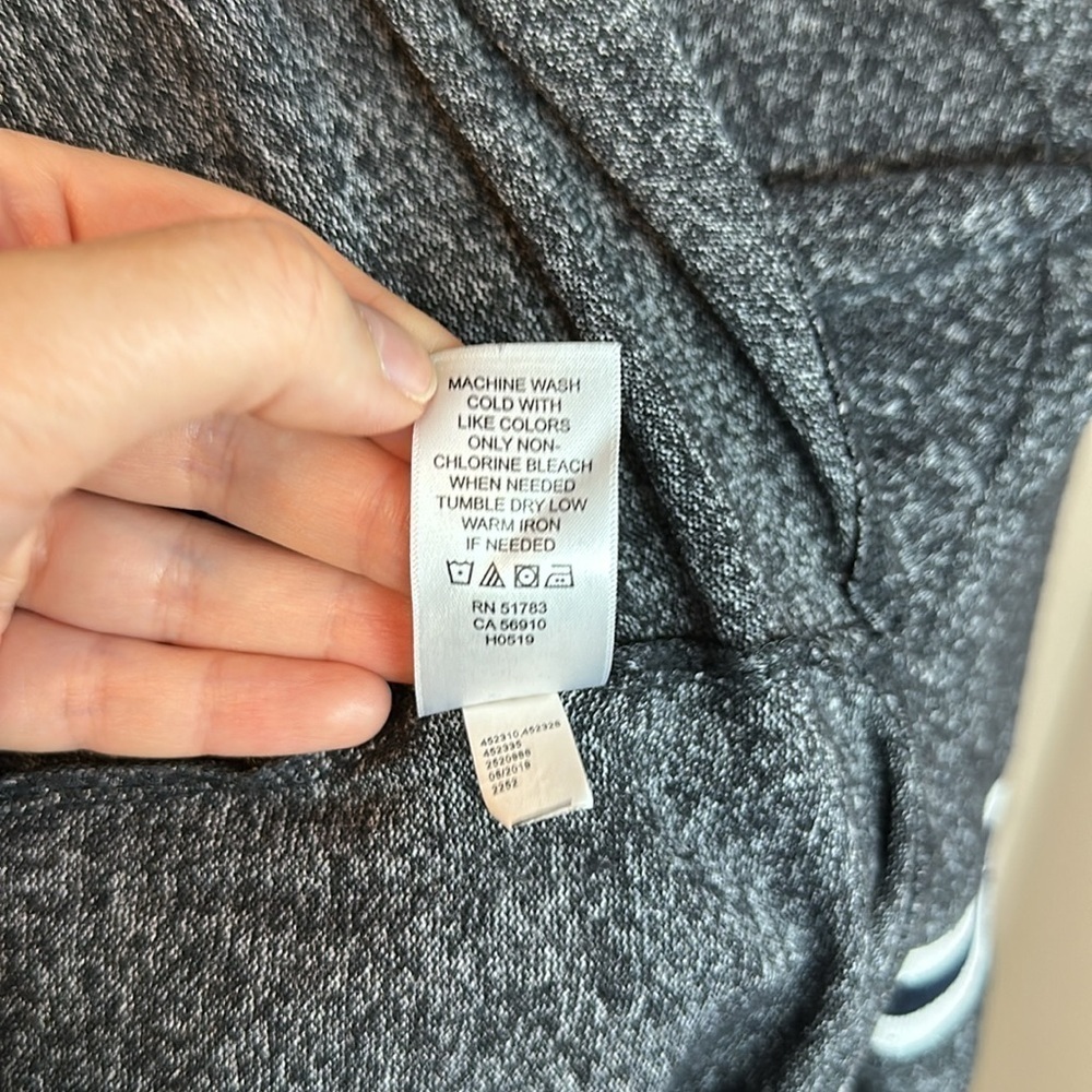 Maurices 24/7 Long Sleeve Tee Size Medium - Picture 16 of 17